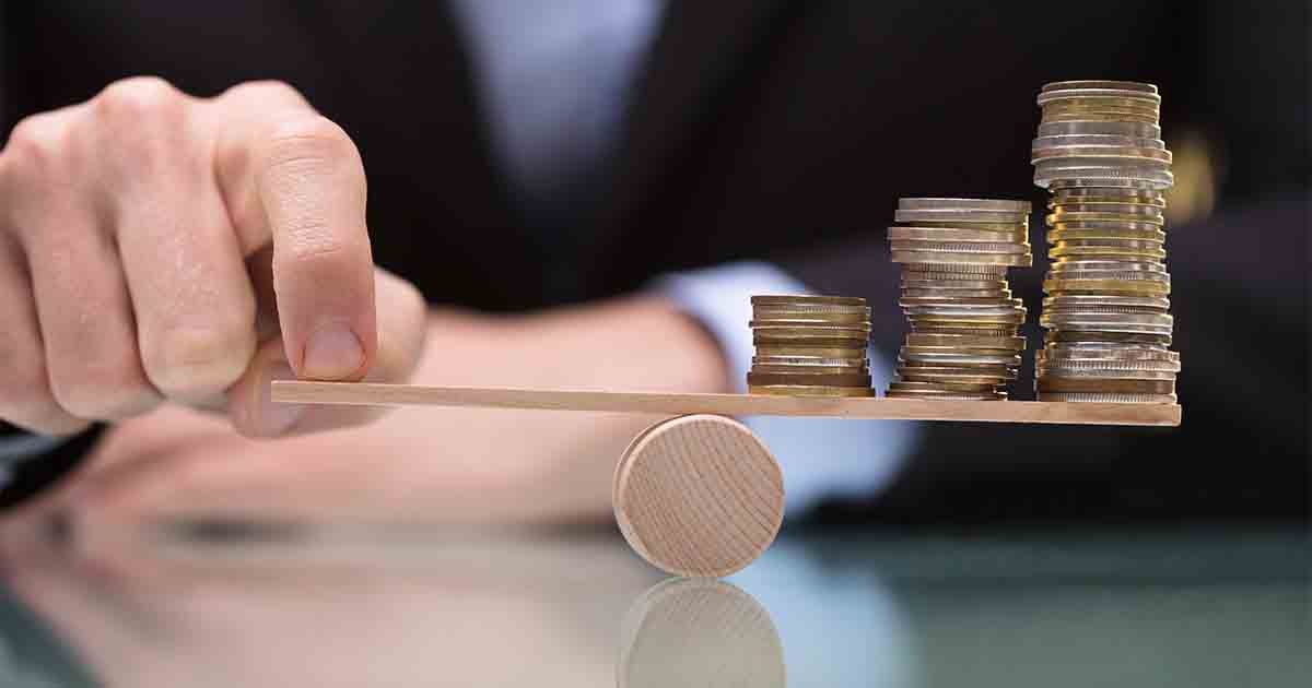 How to Balance a Full Time Job While Starting a Business