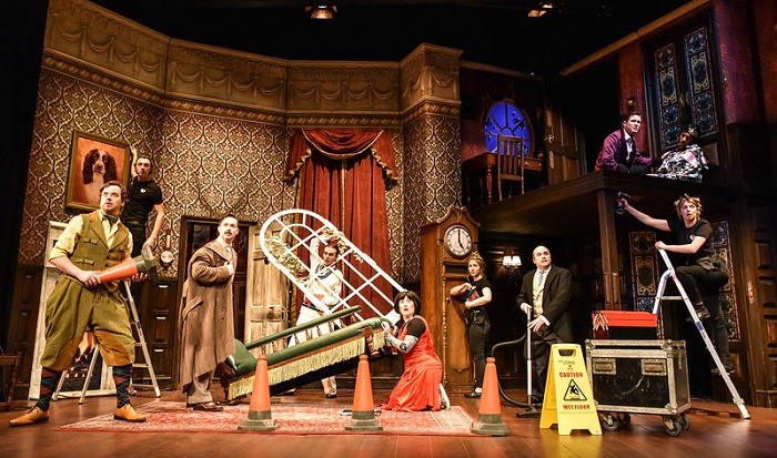 The Play That Goes Wrong – Theatr Clwyd