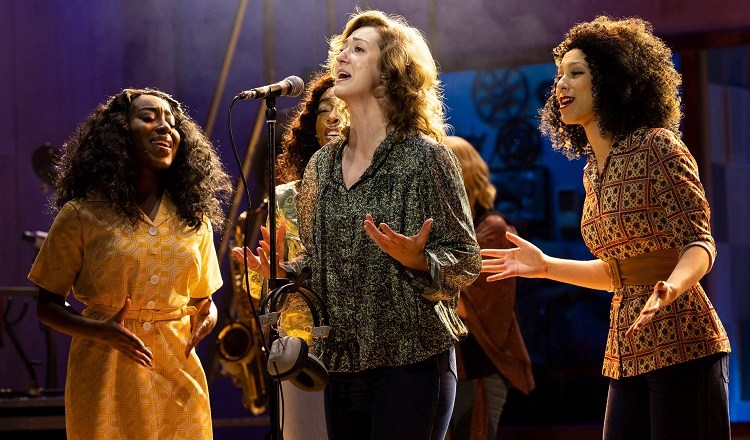 Beautiful: The Carole King Musical – Leicester Curve